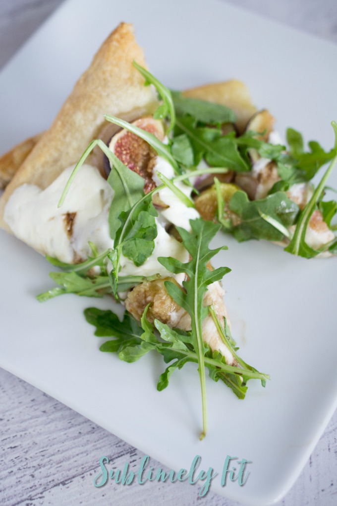 This quick but delicious Fig Pizza with Mozzarella and Arugula is a perfect weeknight dinner!